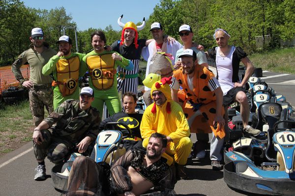 01-karting-evg-costume338C03A0-88DA-90F0-2DC1-21399A0658D1.jpg